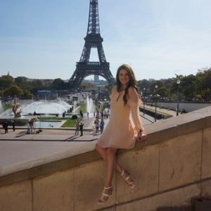 Lulu’s long sleeve short peach dress